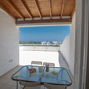  Apartment Panayia Sea View Apts